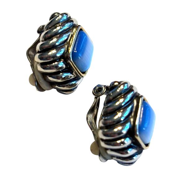 Clip on earrings chunky rope surround silver & gold with blue moonstone center - Picture 3 of 6